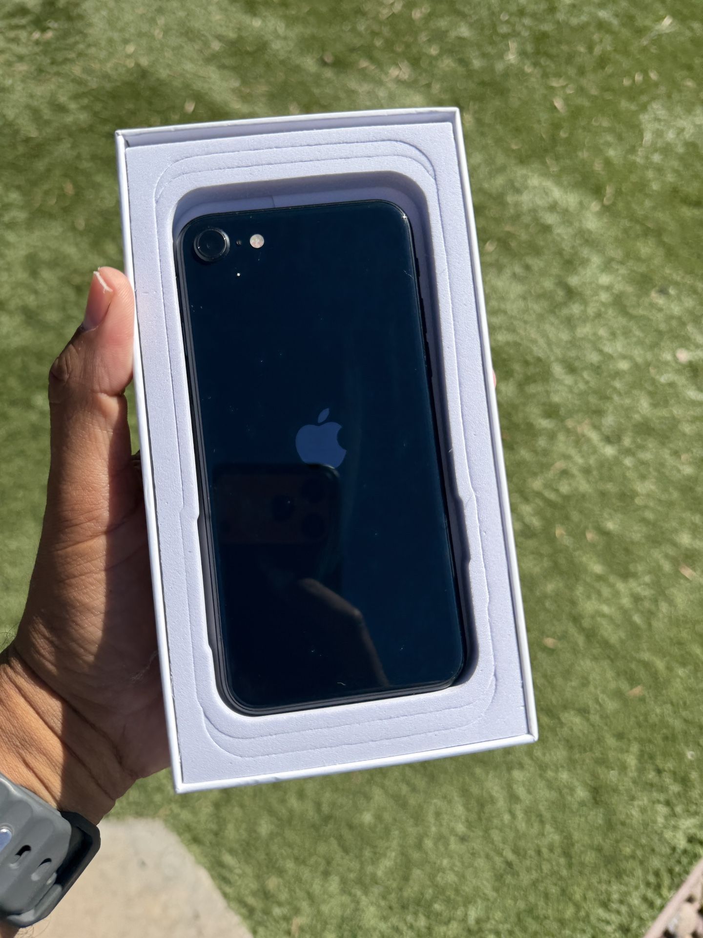 IPhone Se 2023 64GB Unlocked