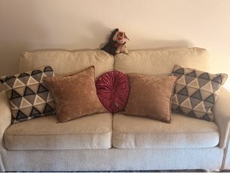 Couch/Cream
