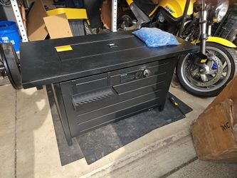 Fire Pit Table w/Lid
