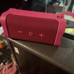 SkullCandy Bluetooth Speaker (PINK)