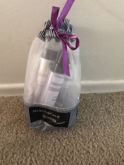 Chase a Rainbow Mary Kay set Body lotion Shower gel Fragrance mist