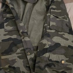Love Tree Camouflage Vest Size S