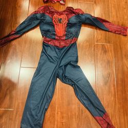 Spider Man Halloween Coatume Size Medium (7-8 Yrs)