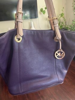 Beautiful Michael kors bag