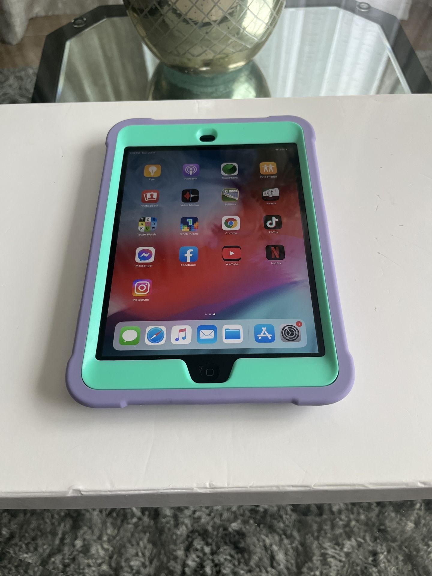 Apple iPad Mini 2nd Gen Black A1489 Tablet 7.9” iOS 12.5.7 Storage 16GB - $45