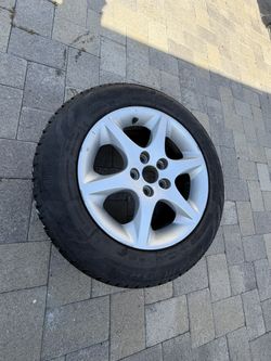 Rim And Tire 225/55R/16 95v for Lexus Good Condition