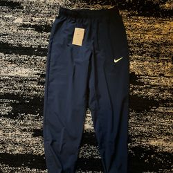 Nike dri fit men’s tapered leg training pants