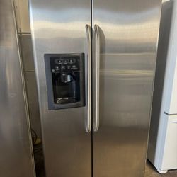 Refrigerator Free Delivery No Ice 