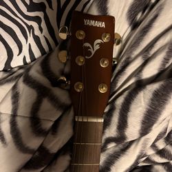 Yamaha F335