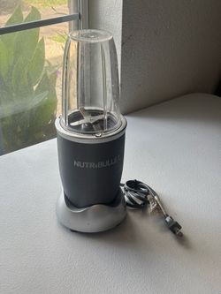 NutriBullet Personal Blender - 600-Watt Powerhouse
