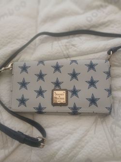 Authentic Dallas Cowboys Dooney and Bourke hand bag