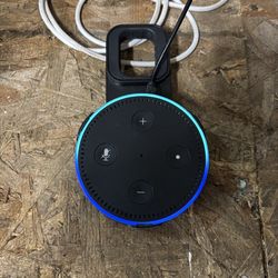 Amazon Echo Dot (2nd Generation) smart speaker
