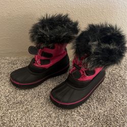 snow boots for sale. used a few times