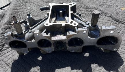 Ford Mustang Pinto 2.3 Lima D port Lower Intake Manifold Carbureted