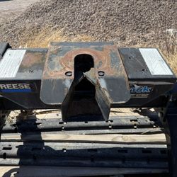 fifth Wheel Hitch