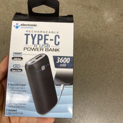 NWT Rechargeable Type-C & Power Bank