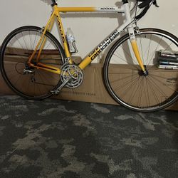 Cannondale Road Bike 