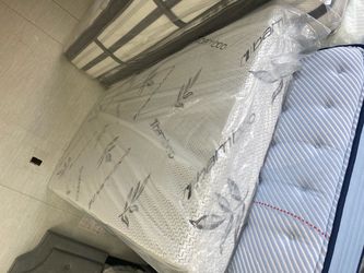 Twin mattress regular new