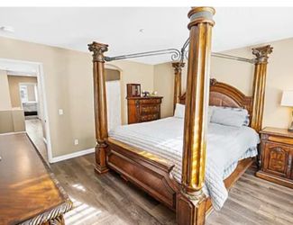Bedroom set