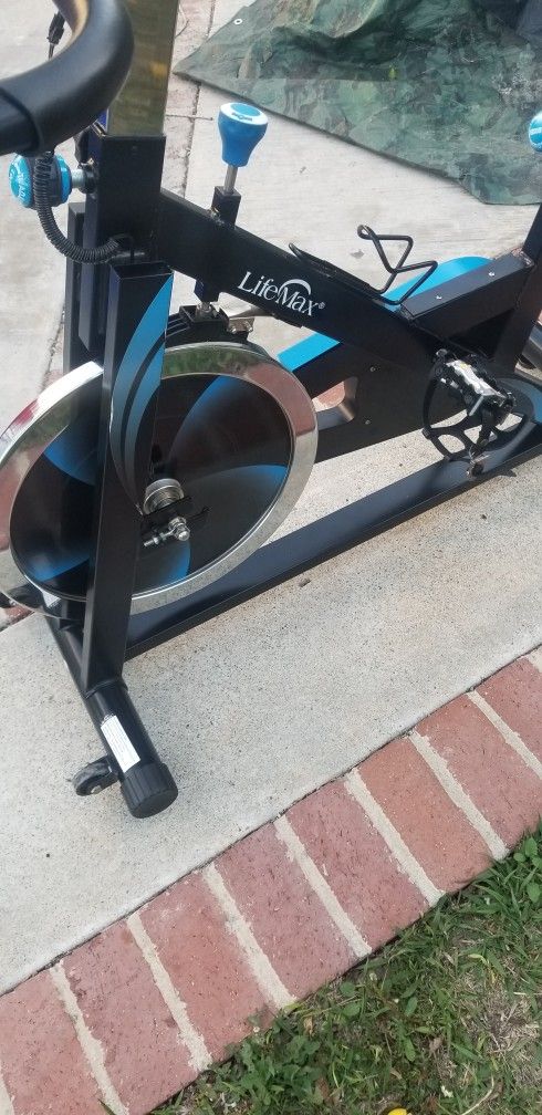 Lifemax spin bike hotsell