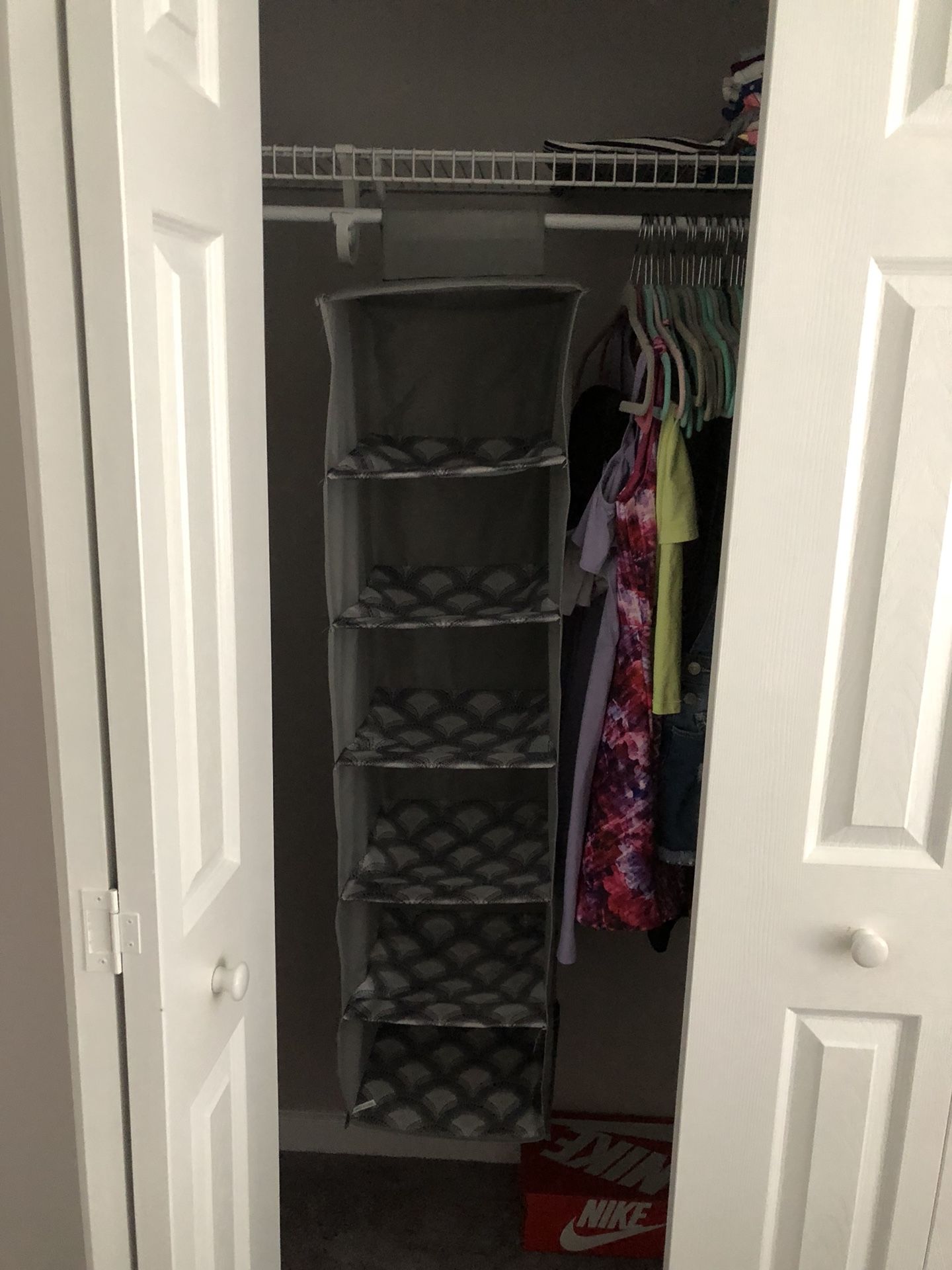Organizer closet hanger