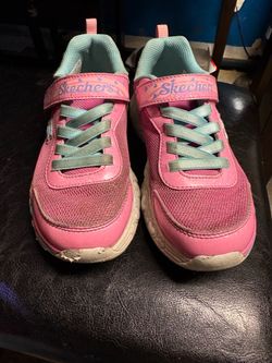 Girls gym shoes
