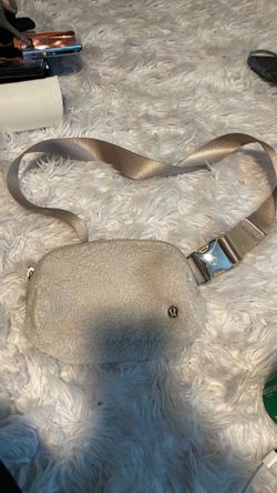 Lululemon bag