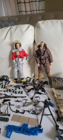 1996 Hasbro GI-JOE Dolls Weapons Accessories And More.