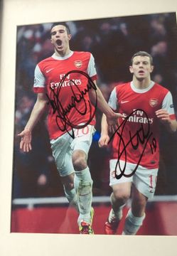 Autograph soccer players