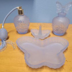Vintage Frosted Perfume Set