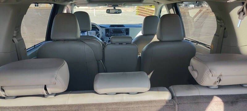 2012 Toyota Sienna
