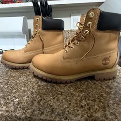 Timberland Boots Sz9