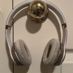 Beats By Dr. Dre Solo3 Wireless Headphones Gold And White