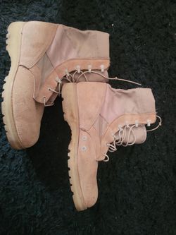 Gently used Desert Tan Combat Boots,Vibram Sierra outsole