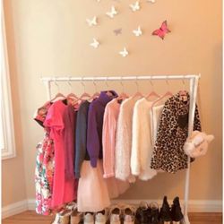 Child Garment Rack 
