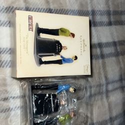 Hallmark  2009 "The Menagerie" Star Trek Magic Christmas Ornament