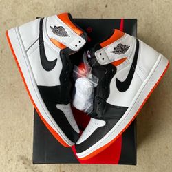 Jordan 1 Electro Orange 