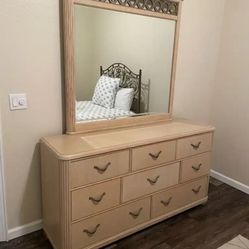 Dresser & Mirror  (Solid 8 Drawer )