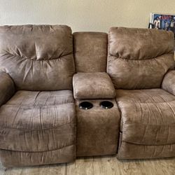 LA-Z-BOY Power Recliner $300 OBO