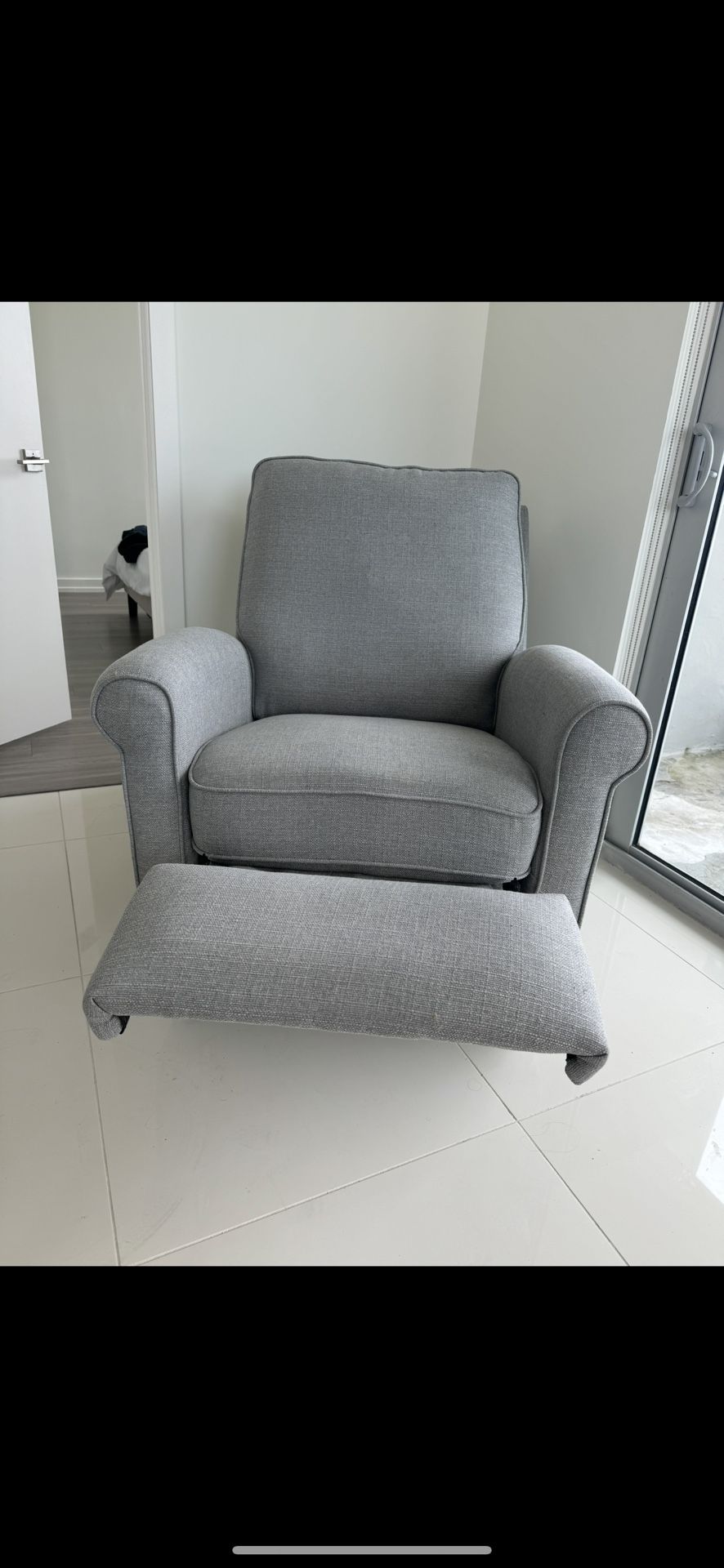 Upholstered Recliner- Free. Pick Up Today.