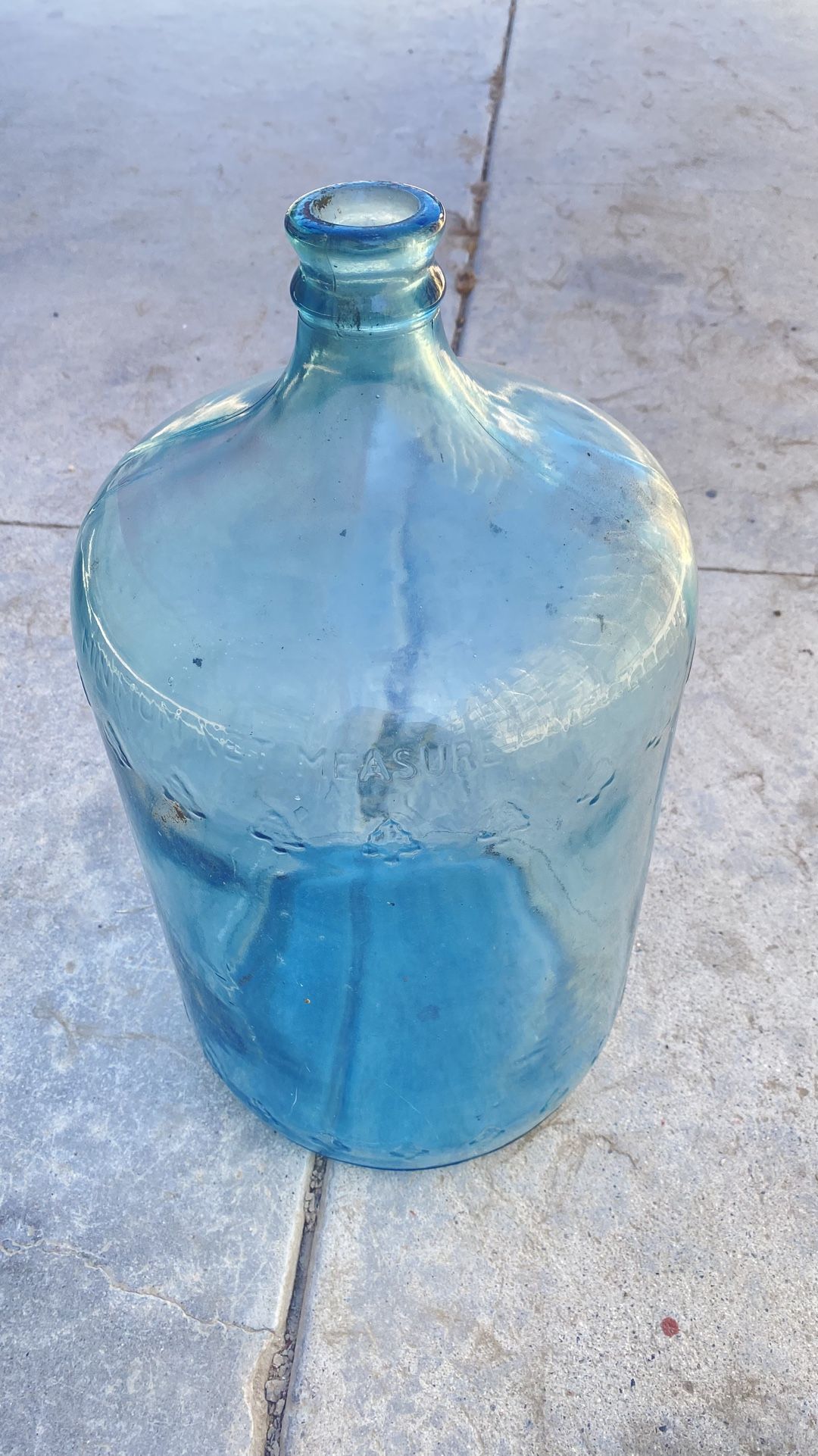 PENDING PICK UP… AUTHENTIC Old School Original Glass Water Bottle Minimum Net Measure Five Gallons