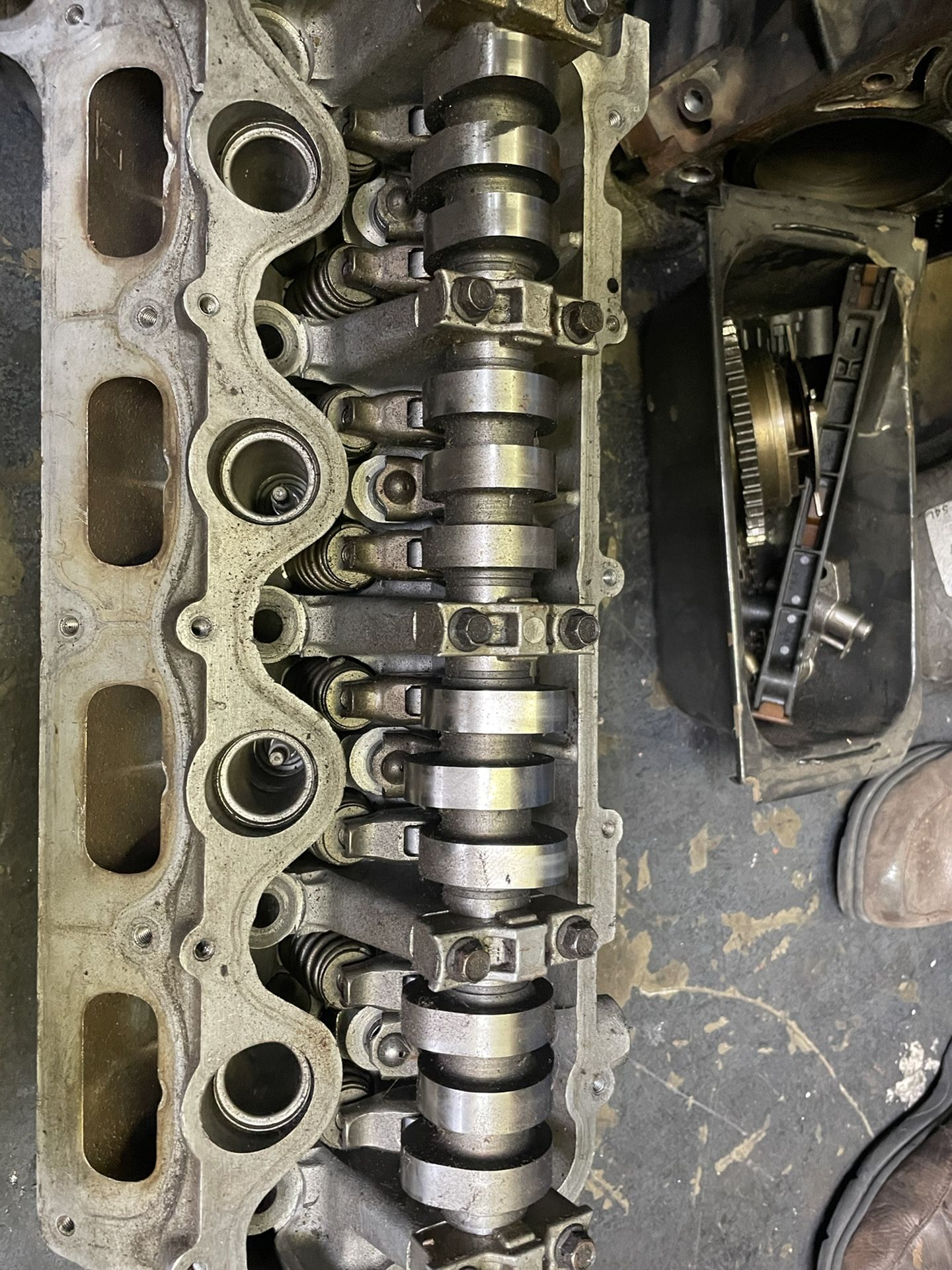 Ford 4.6/5.4 3v Cylinder Heads (Mid 08-up) -USED-