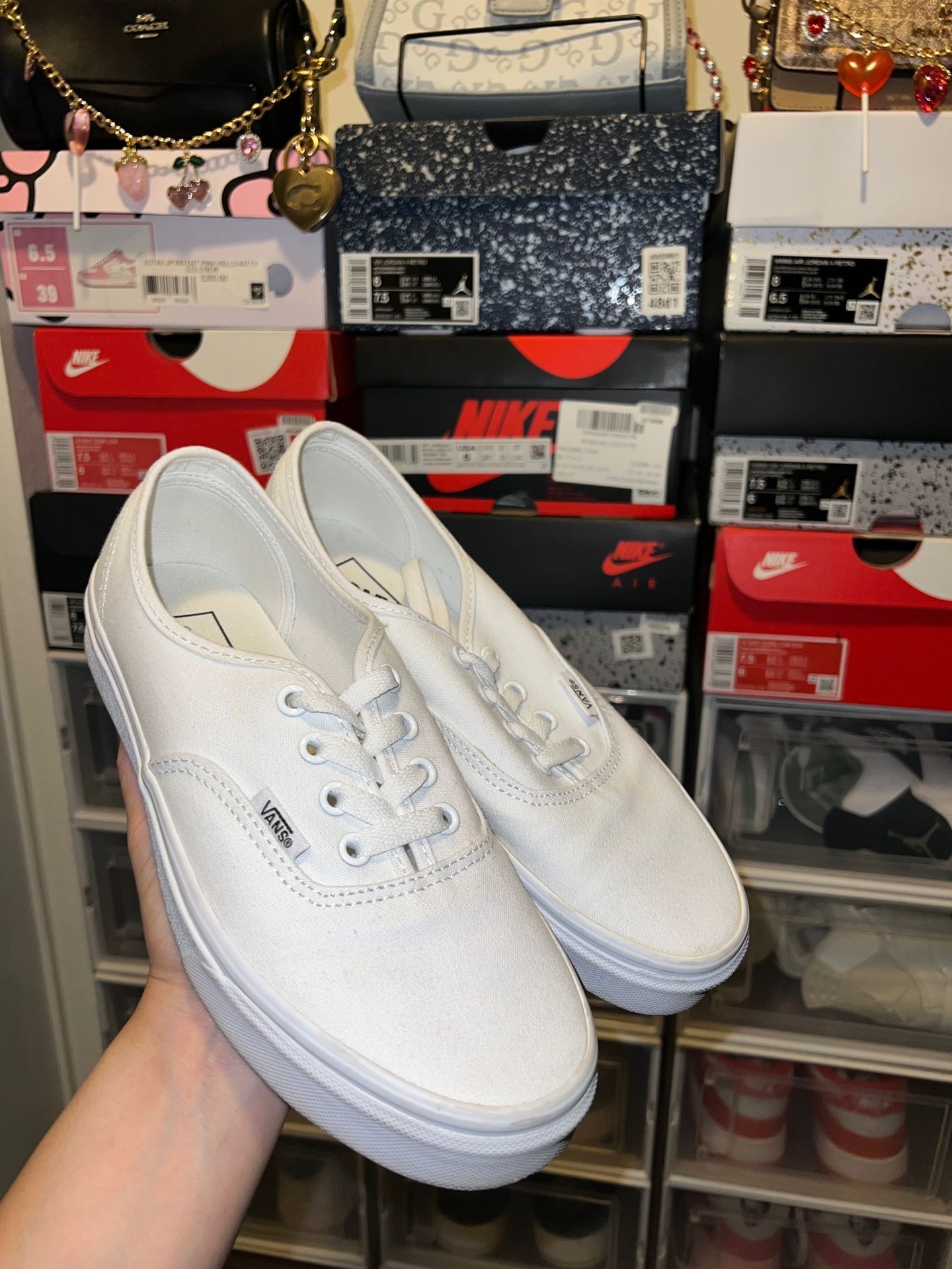 White Vans Men’s 6/ Women’s 7.5
