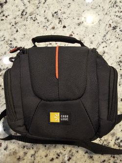 Case Logic Carry Case with shoulder strap