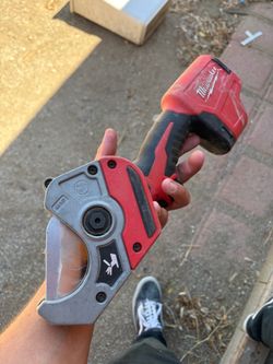 Milwaukee PVC sheers