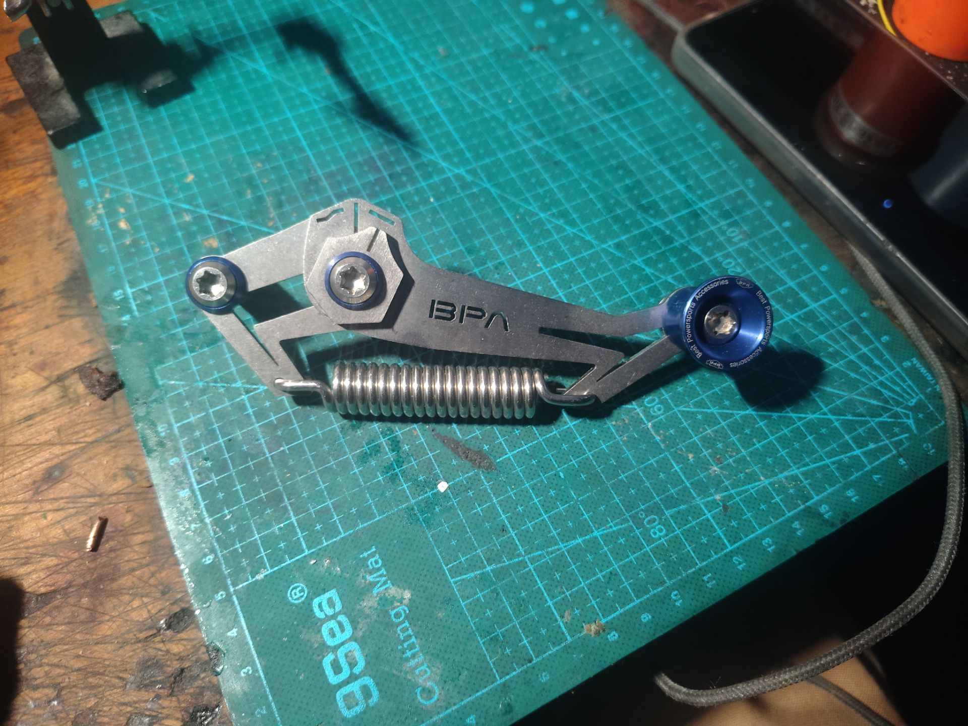 Chain slack adjustment tool