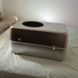 STAINLESS  STEEL Litter Box.