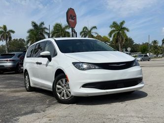 2021 Chrysler Voyager