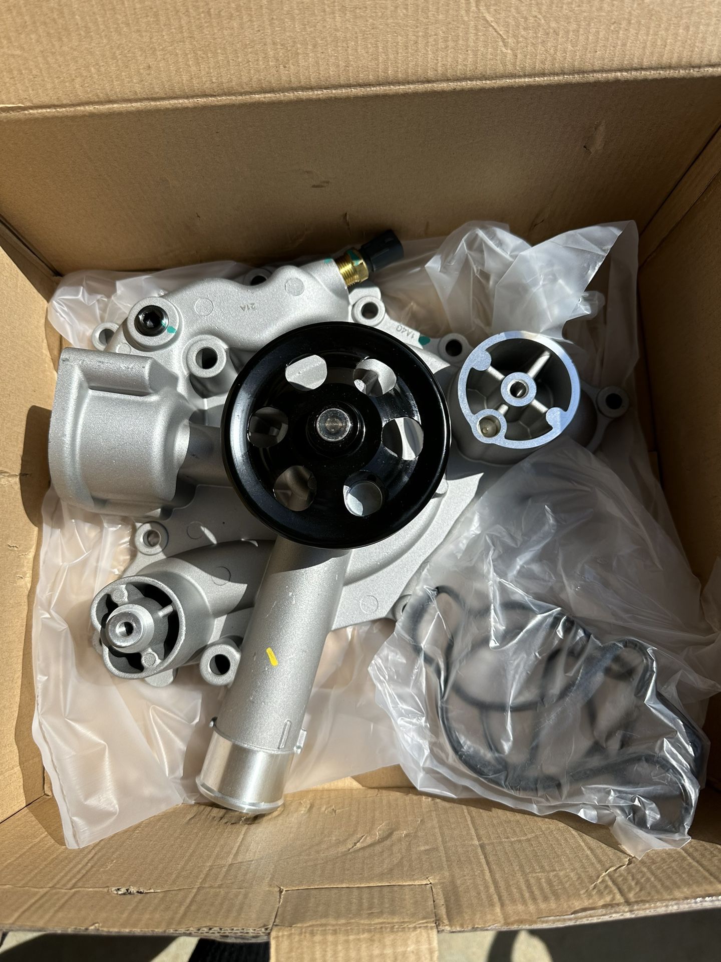 Mopar dodge charger 5 7 6 4 hemi water pump for sale in perris ca
