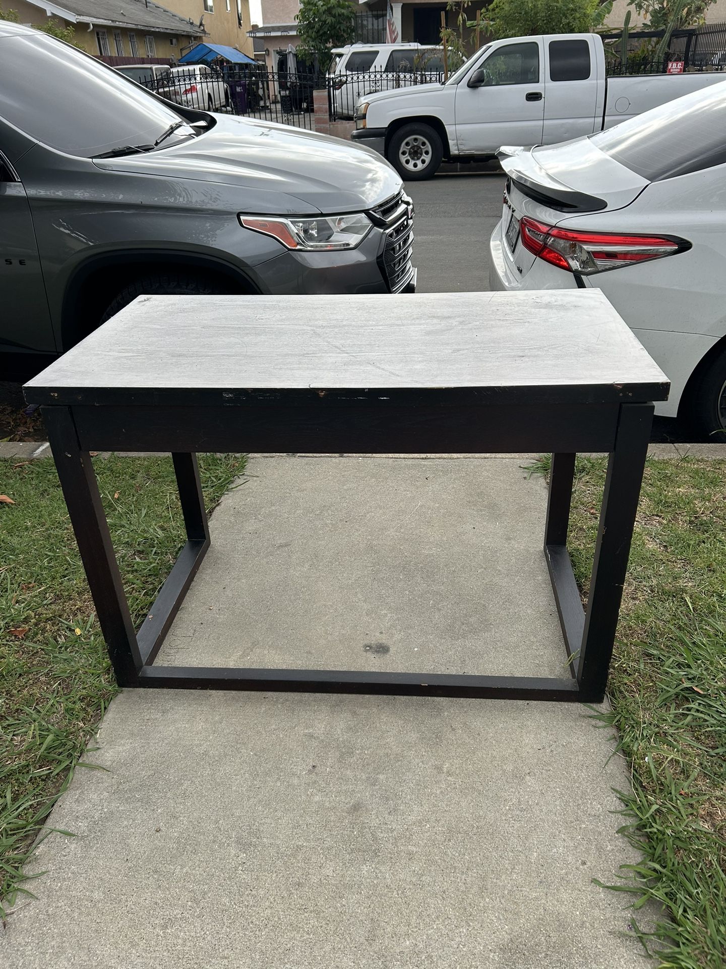 Free Table